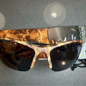 Foster Grant Camouflage Sunglasses – New
